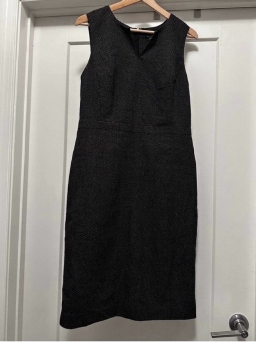 ❤️ Black and White ANN TAYLOR Sheath Dress - Size 6